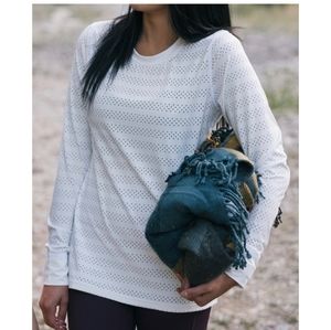 NWT ZYIA WHITE CHILL LONG T